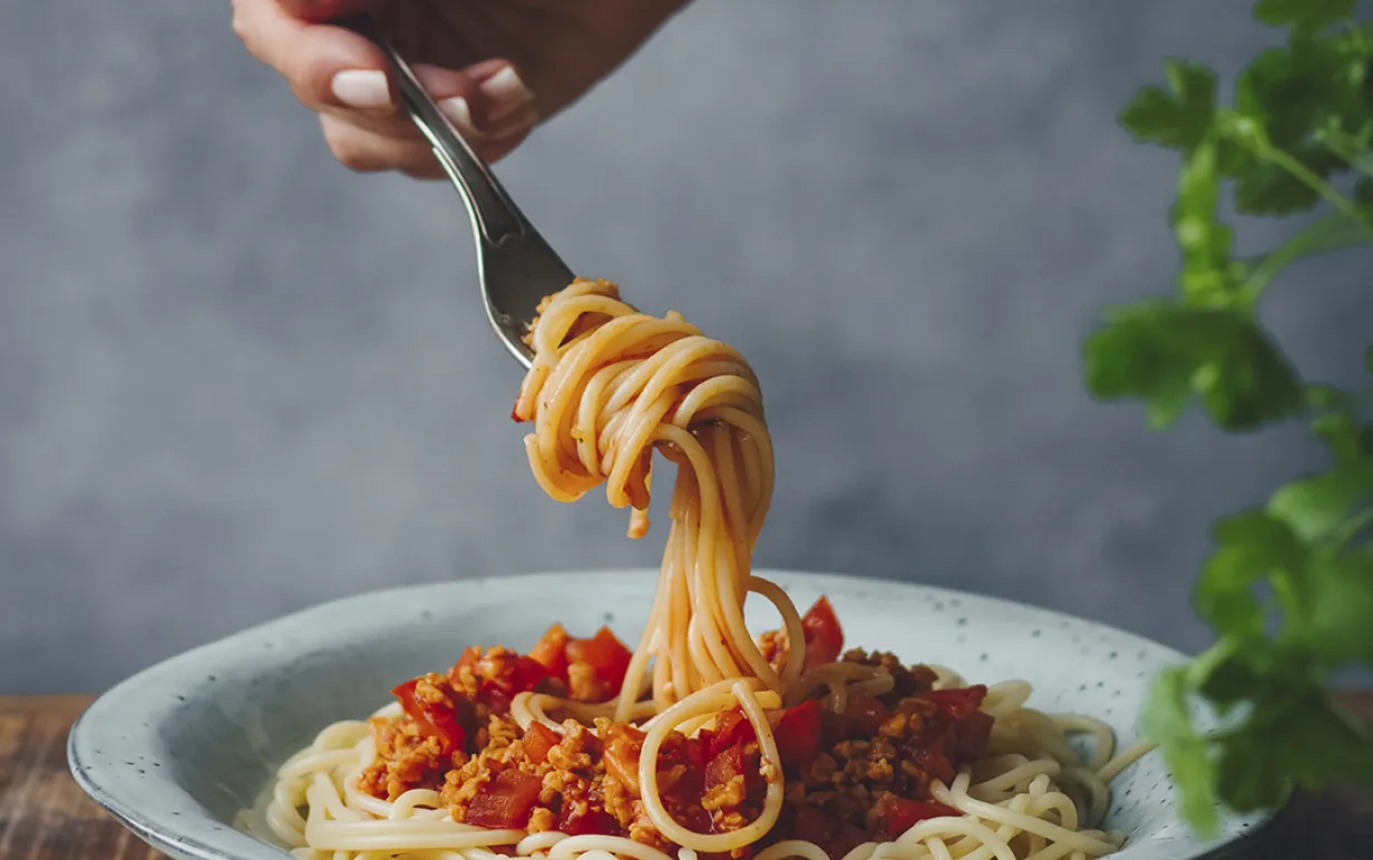 Pastatallrik med vegansk bolognese