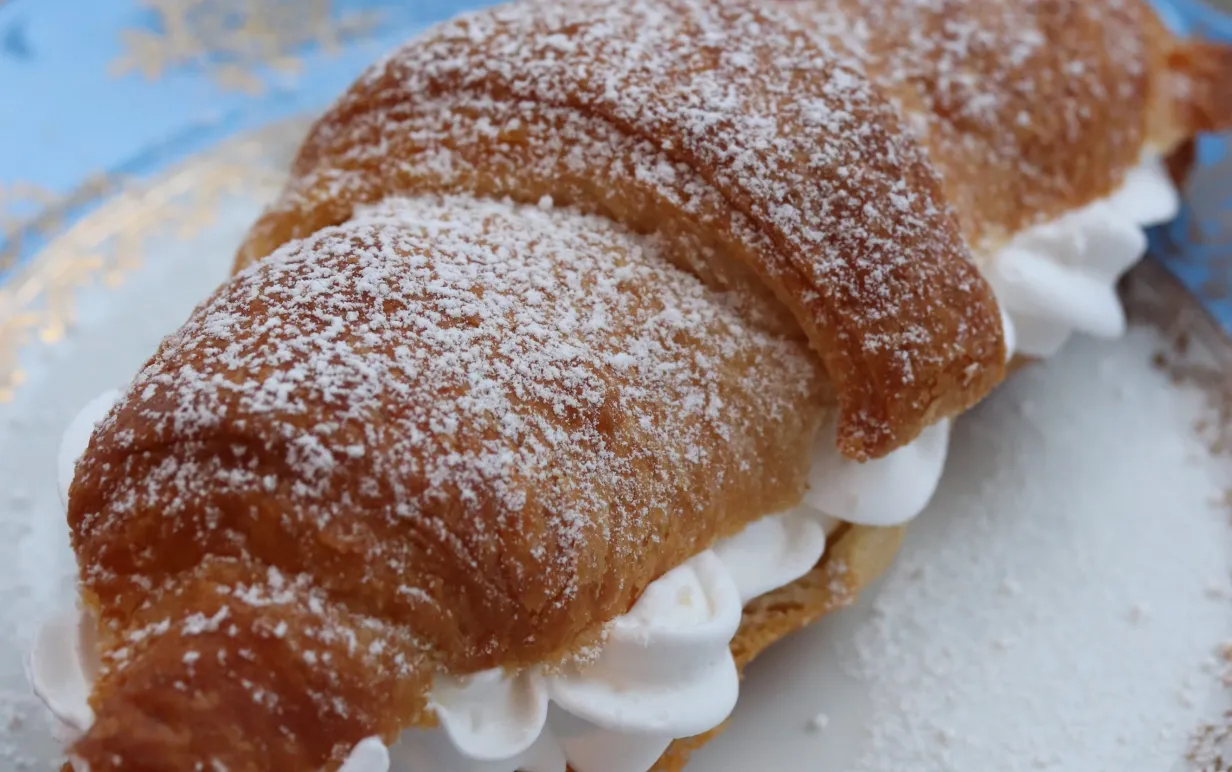 Vegan Croissant Semla