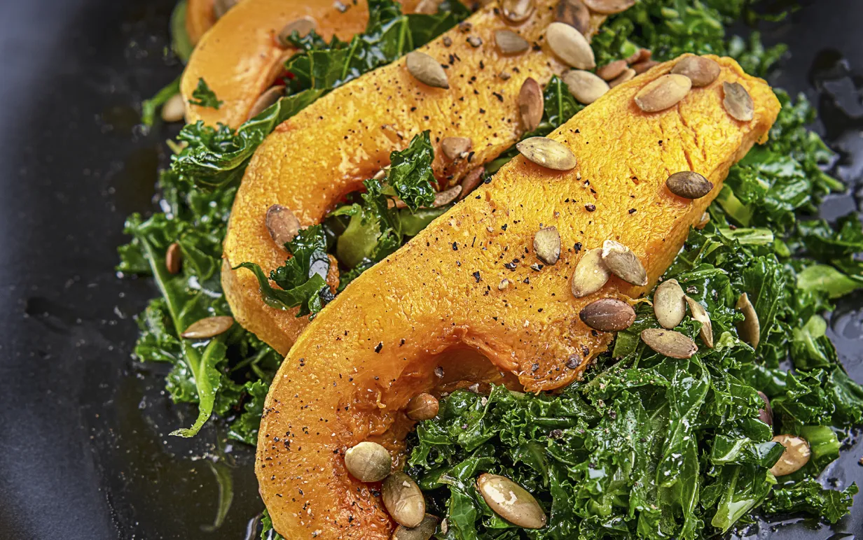 Grönkålssallad med pumpa