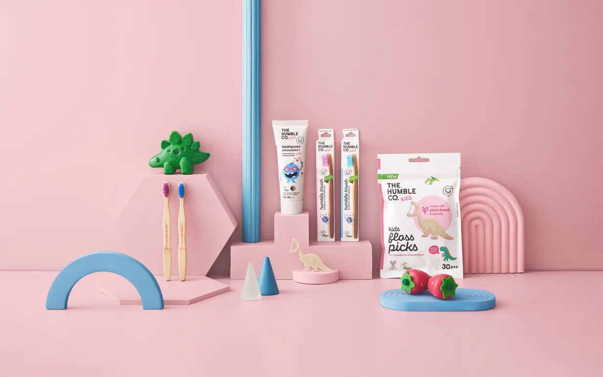 tandtrådsbyglar för barn i form av en dinosaurie och med smak av jordgubb