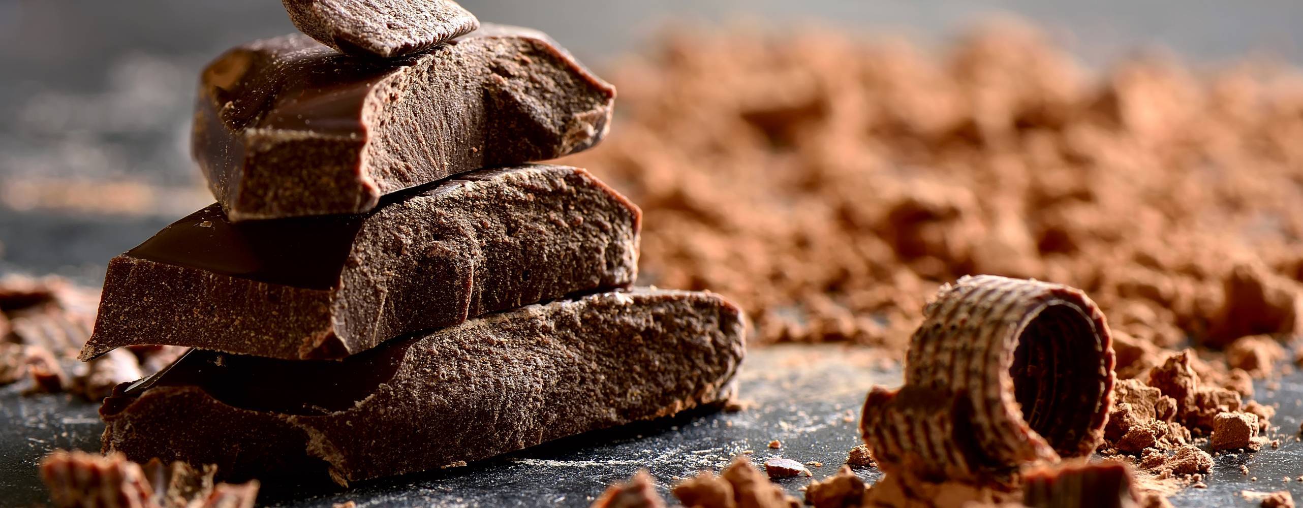 Hackad mörk choklad