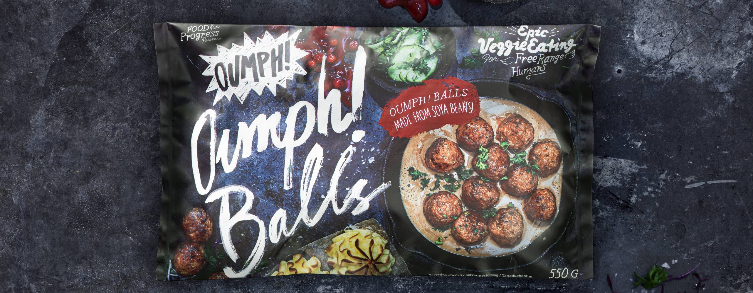 Förpackning av veganska köttbullar från Oumph!