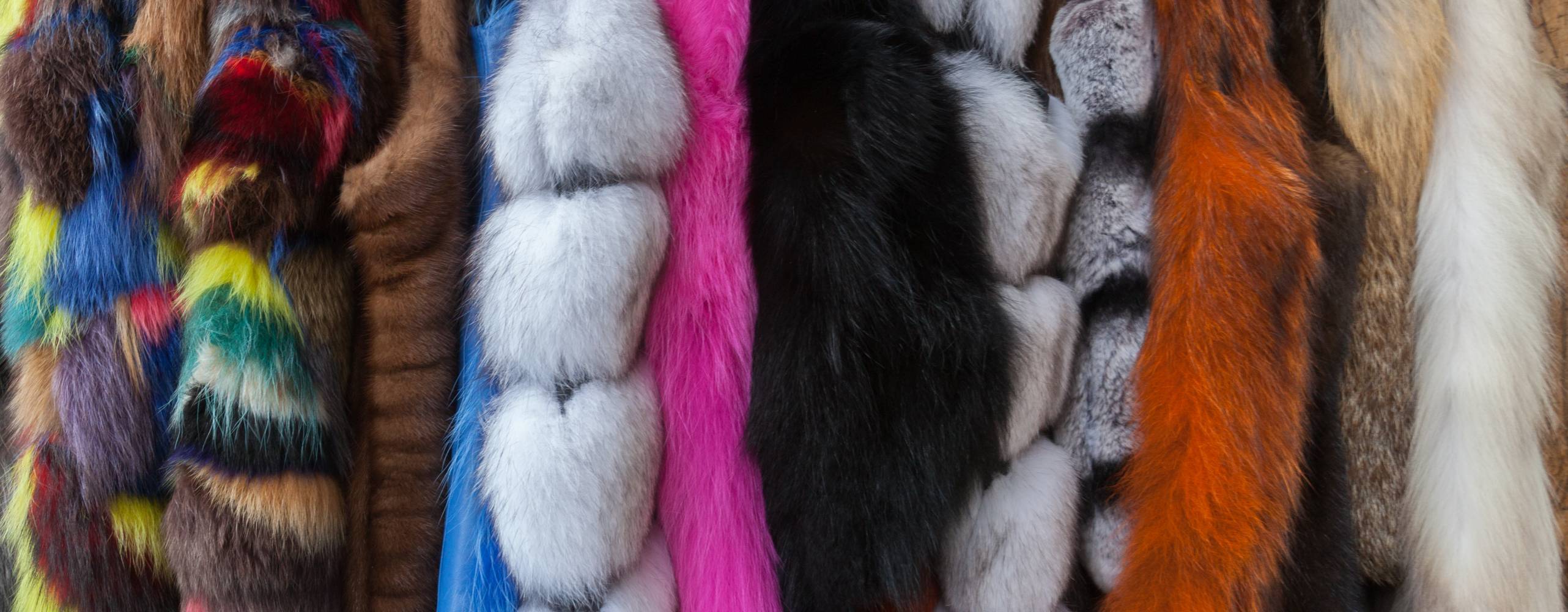 diverse fejkpäls plagg