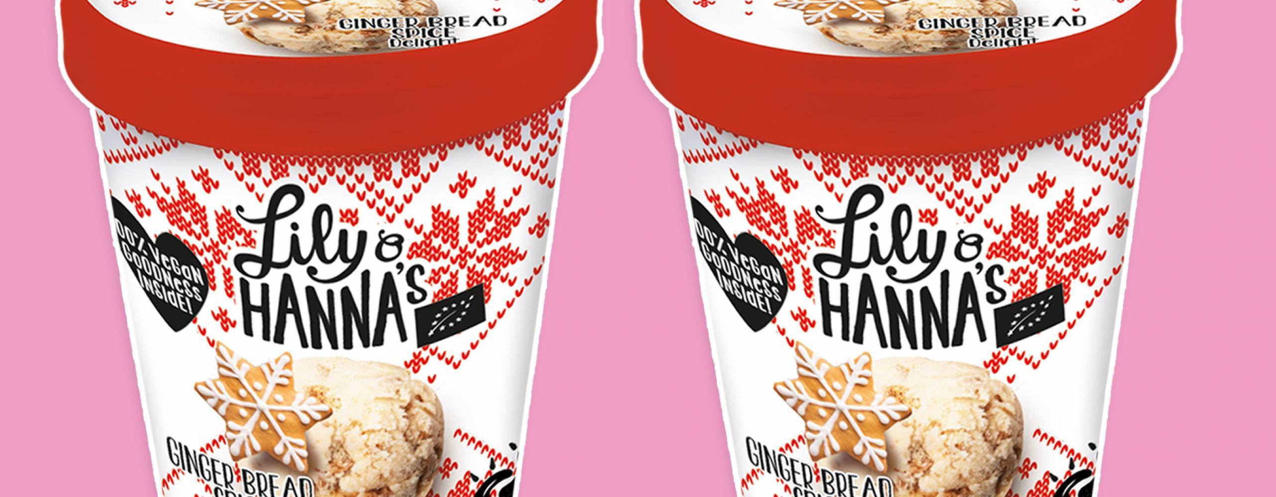 Två runda kartongbyttor med Gingerbread Spice Delight-glass från Lily &amp; Hanna, mot rosa bakgrund.