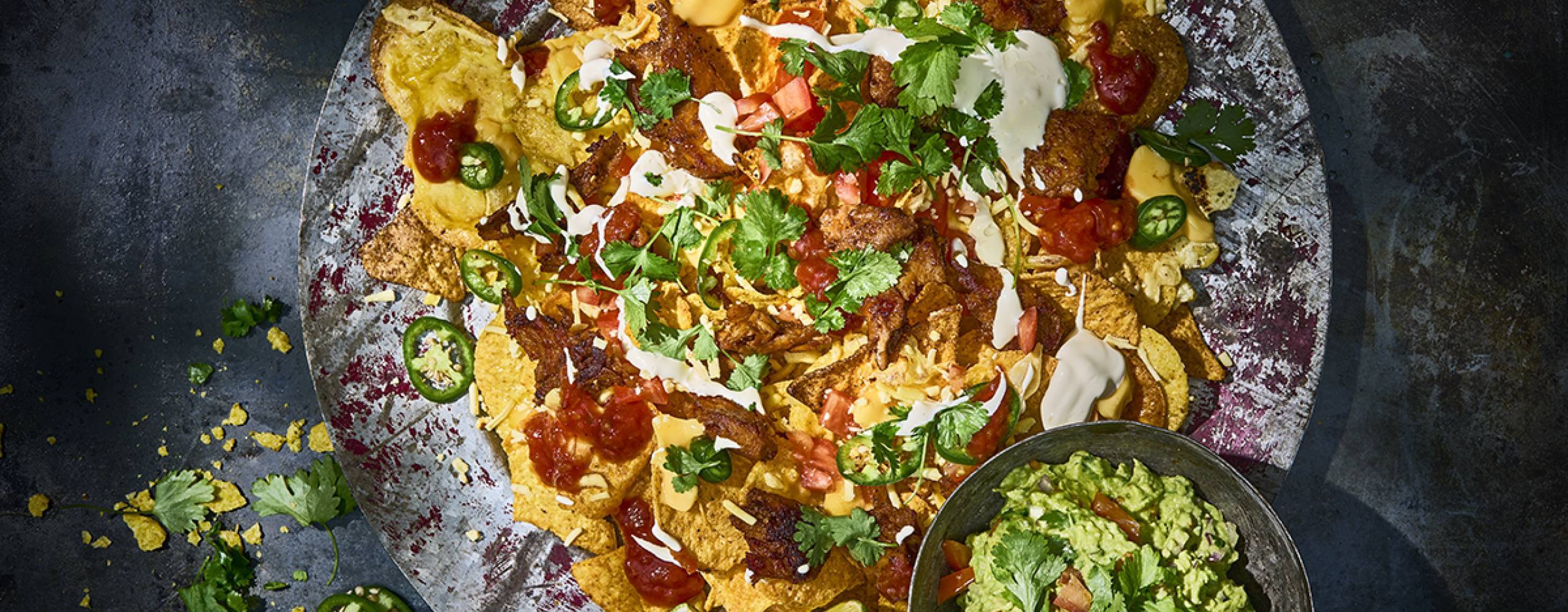 Tacotallrik på ett svart bord