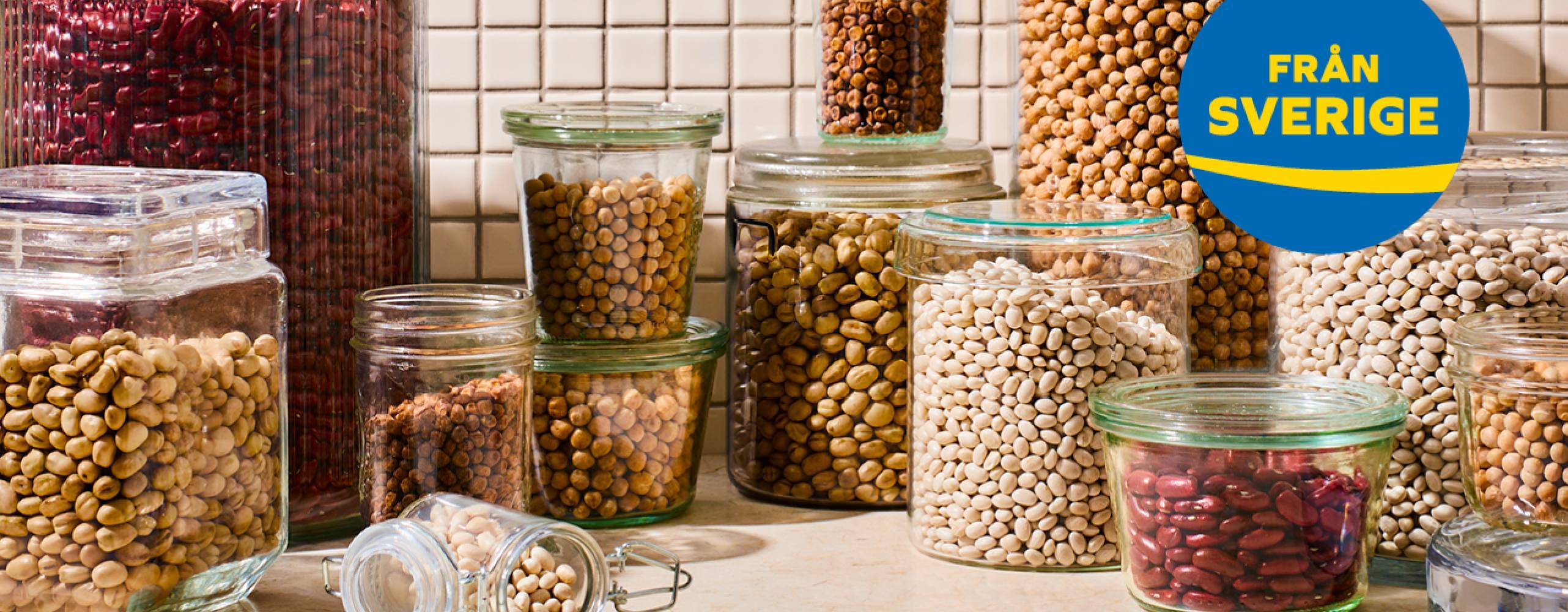 Baljväxter i glasburkar