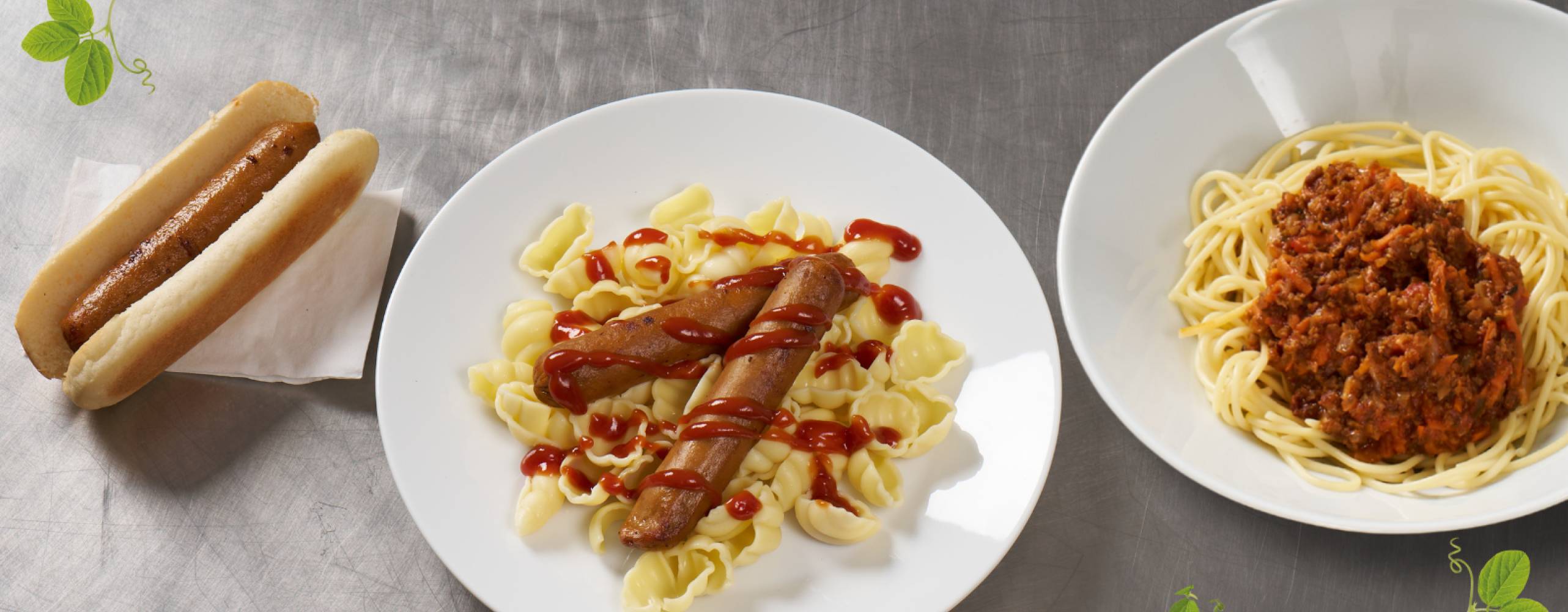 Tre växtbaserade rätter på en diskbänk